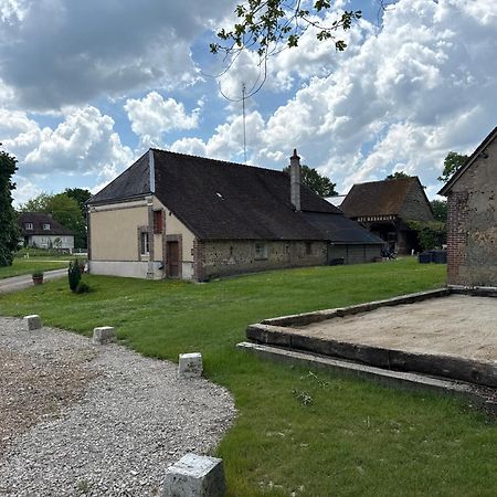 Gite A La Ferme De Sainte Radegonde Lanneray 외부 사진